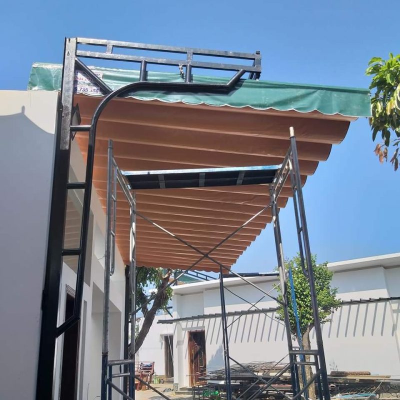 Hướng dẫn lắp đặt mái xếp lượn sóng với 5 bước đơn giản