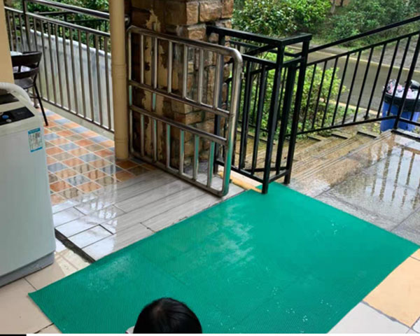 4 Giải Pháp Chống Hiên Nhà Trơn Trượt Hiệu Quả