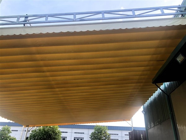 Mái xếp sân trường di động Tân Tiến